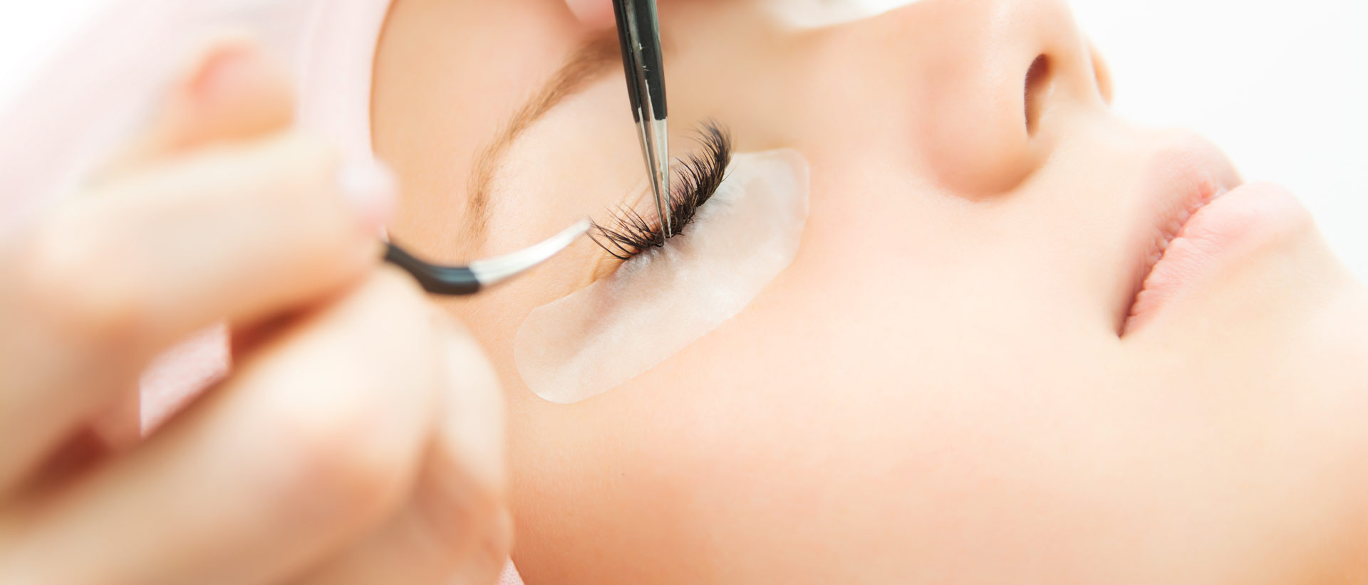 Damage-Free Eyelash Extensions